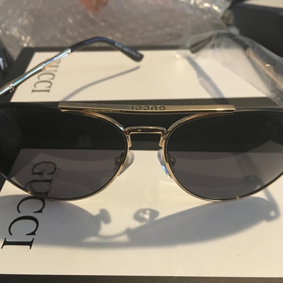 Gucci Sunglasses - Picture 2 of 2